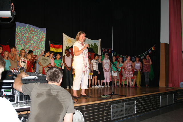 gal/2010/2010 Saitentwist Abschied Duererschule 9.7/2010 Saitentwist Duererschule Abschied 4.Kl. 9.Juli Im Coffee Cor 036.jpg